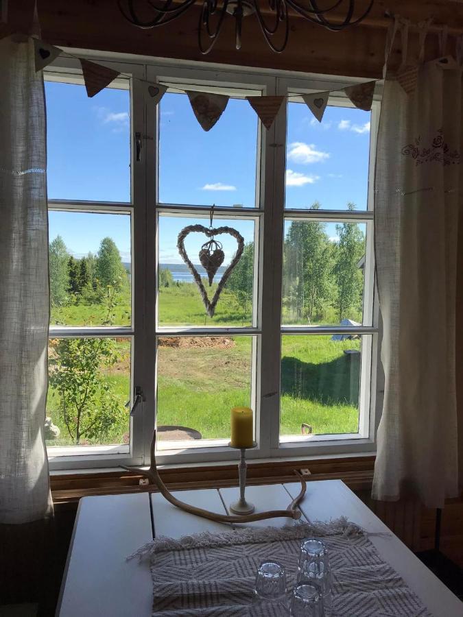 Paeivin Pirtti - Pirttikahvila Ja B&B Луосто Екстер'єр фото